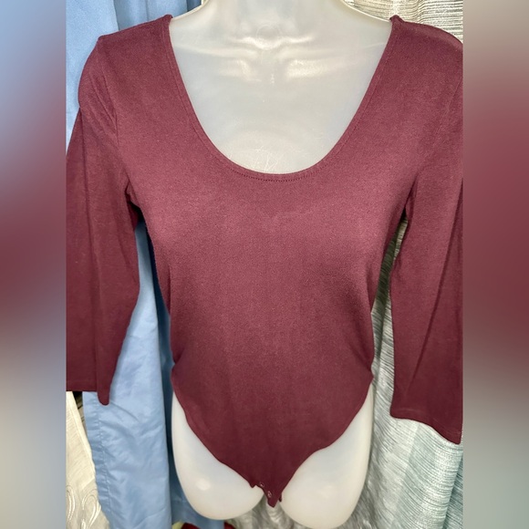 GAP - Maroon 3/4 Long Sleeve Body Suit   Women’s - Size Small (4-6) - Picture 5 of 9